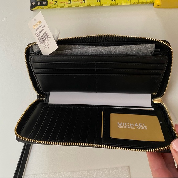 NWT Michael Kors Jet Set Travel Large Pebbled Leather Wristlet - Picture 11 of 15